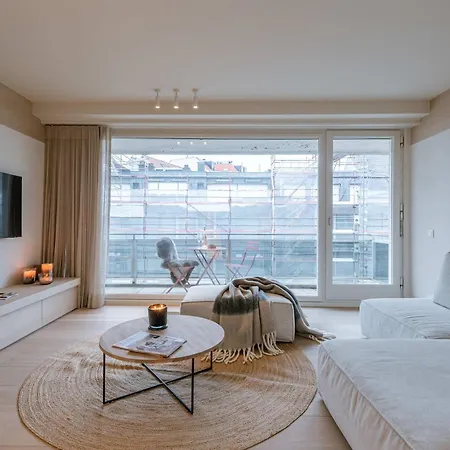 Huswell - Luxurious Two Bedroom With Lateral Seaview Apartment Knokke-Heist