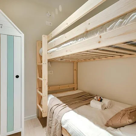Huswell - Luxurious Two Bedroom With Lateral Seaview 公寓 *